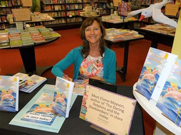 elaine-mayson-signing-the-daring-dolphins-and-the-divebombers-at-waterstones-2016